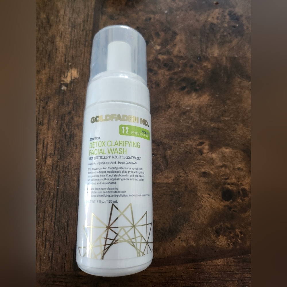 Goldfaden MD Detox Clarifying Facial Wash NEW
